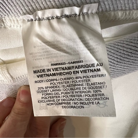 Nike Men's Athletic Shorts - White and Gray - Picture 3 of 5